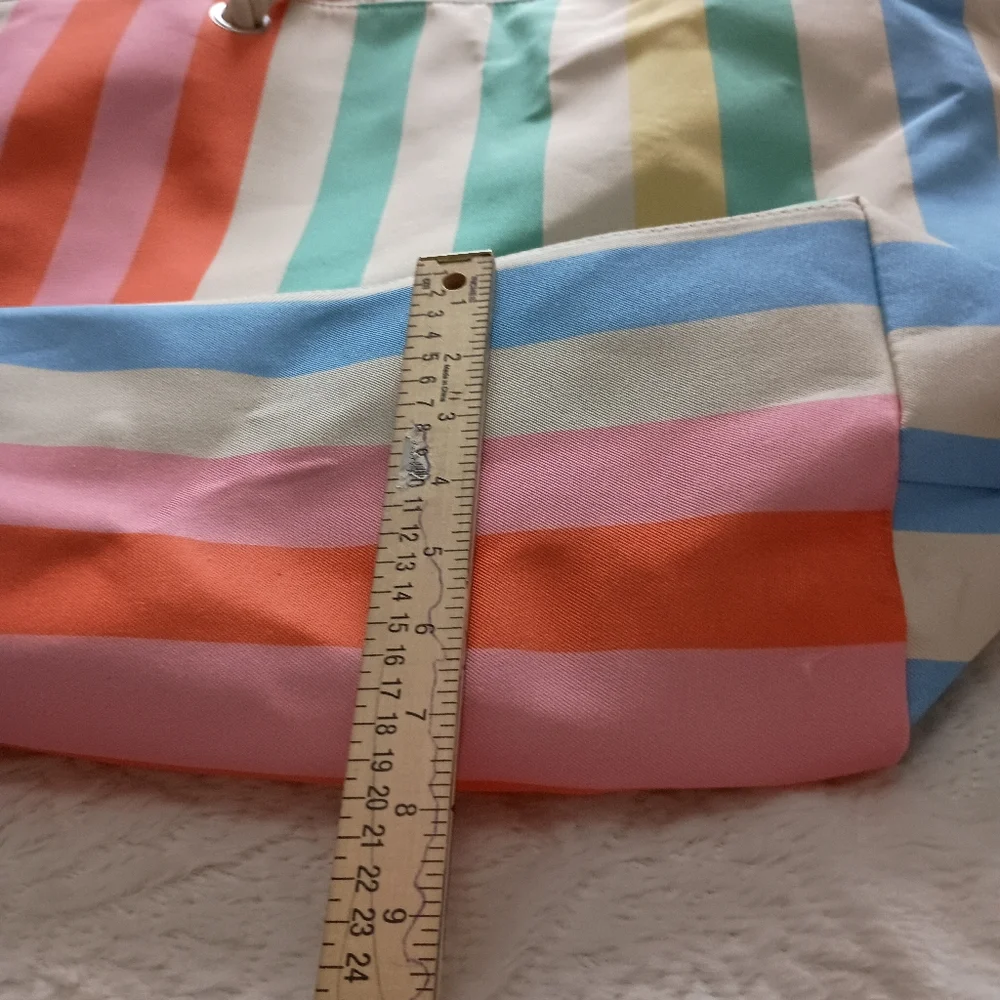 Striped Large Tote Bag - Picture 6 of 6